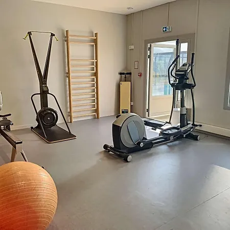 Ferienhaus Mobil-home Grand Confort 2 Chambres, Proche Plage, 4 Pers., Piscine Chauffee, Parking, Wi-fi Gratuit - Fr-1-361a-86 *